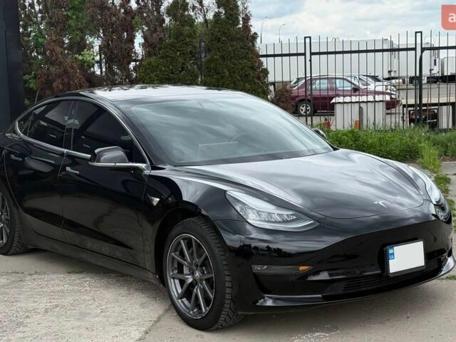 Черный Тесла Модель 3, объемом двигателя 0 л и пробегом 162 тыс. км за 16499 $, фото 1 на Automoto.ua