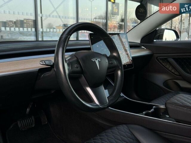 Чорний Тесла Модель 3, об'ємом двигуна 0 л та пробігом 128 тис. км за 19000 $, фото 11 на Automoto.ua