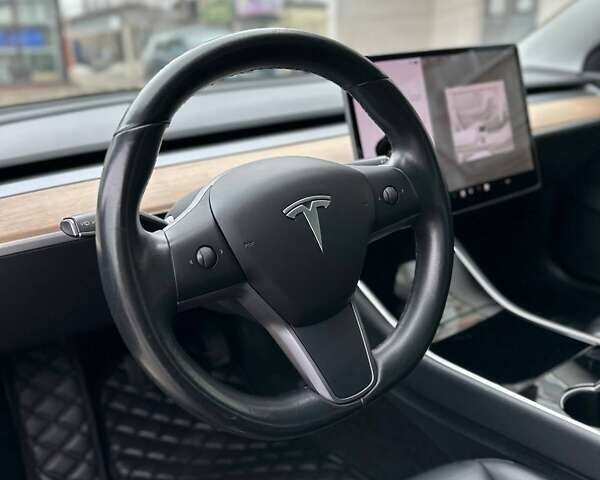 Черный Тесла Модель 3, объемом двигателя 0 л и пробегом 209 тыс. км за 18000 $, фото 96 на Automoto.ua