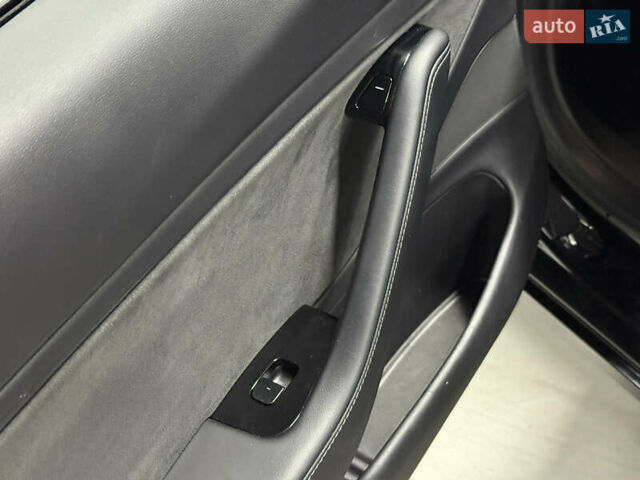 Черный Тесла Модель 3, объемом двигателя 0 л и пробегом 209 тыс. км за 17900 $, фото 46 на Automoto.ua