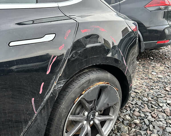 Черный Тесла Модель 3, объемом двигателя 0 л и пробегом 141 тыс. км за 9500 $, фото 8 на Automoto.ua