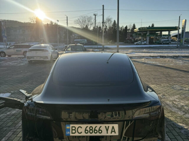 Чорний Тесла Модель 3, об'ємом двигуна 0 л та пробігом 111 тис. км за 18000 $, фото 21 на Automoto.ua
