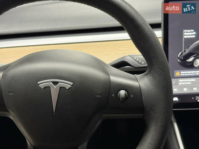 Черный Тесла Модель 3, объемом двигателя 0 л и пробегом 209 тыс. км за 17900 $, фото 75 на Automoto.ua