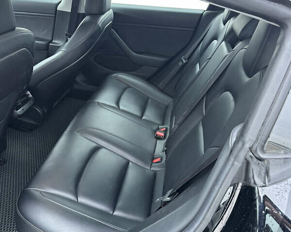 Чорний Тесла Модель 3, об'ємом двигуна 0 л та пробігом 74 тис. км за 19200 $, фото 15 на Automoto.ua