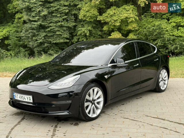 Черный Тесла Модель 3, объемом двигателя 0 л и пробегом 150 тыс. км за 15350 $, фото 10 на Automoto.ua
