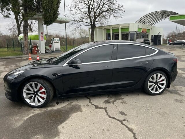 Чорний Тесла Модель 3, об'ємом двигуна 0 л та пробігом 198 тис. км за 16000 $, фото 1 на Automoto.ua