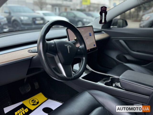Черный Тесла Модель 3, объемом двигателя 55 л и пробегом 100 тыс. км за 19700 $, фото 8 на Automoto.ua