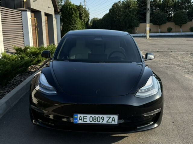 Чорний Тесла Модель 3, об'ємом двигуна 0 л та пробігом 117 тис. км за 22500 $, фото 1 на Automoto.ua