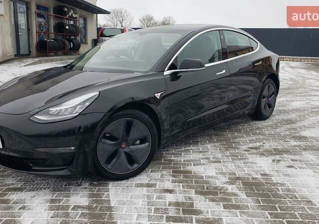 Черный Тесла Модель 3, объемом двигателя 0 л и пробегом 81 тыс. км за 17000 $, фото 3 на Automoto.ua