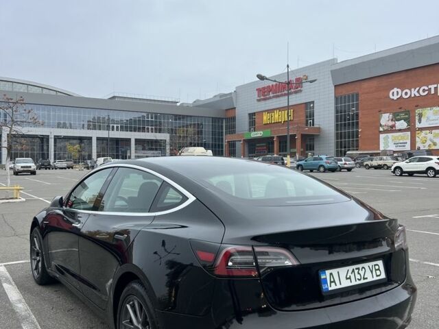 Тесла Модель 3 2019 у Києві на Automoto.ua Чорний Тесла Модель 3, об'ємом двигуна 0 л та пробігом 115 тис. км за 16000 $, фото 6 на Automoto.ua