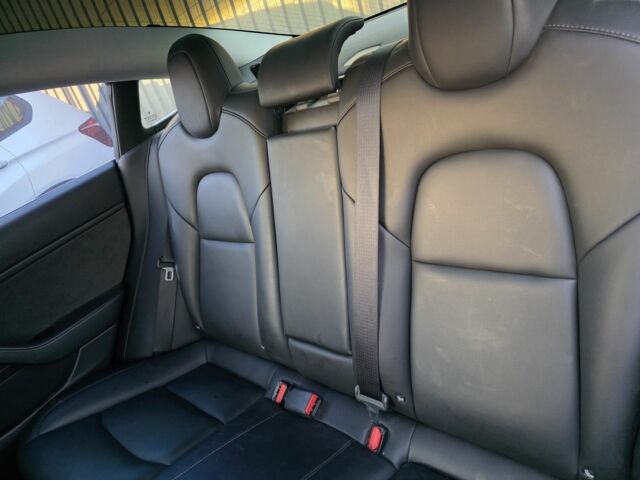 Черный Тесла Модель 3, объемом двигателя 0 л и пробегом 130 тыс. км за 11700 $, фото 21 на Automoto.ua