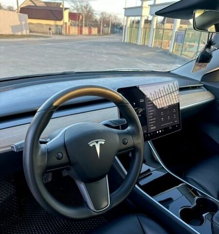 Чорний Тесла Модель 3, об'ємом двигуна 0 л та пробігом 74 тис. км за 18500 $, фото 13 на Automoto.ua
