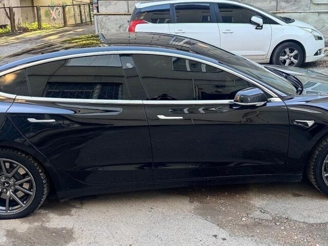 Черный Тесла Модель 3, объемом двигателя 0 л и пробегом 131 тыс. км за 15000 $, фото 5 на Automoto.ua