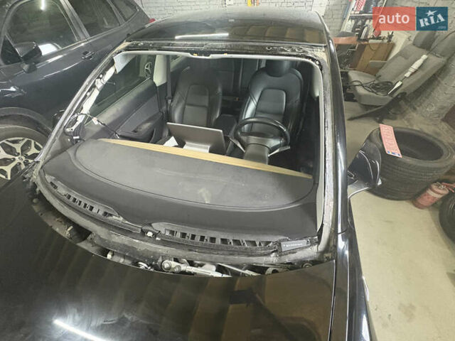 Черный Тесла Модель 3, объемом двигателя 0 л и пробегом 132 тыс. км за 14999 $, фото 40 на Automoto.ua