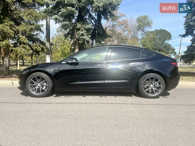 Чорний Тесла Модель 3, об'ємом двигуна 0 л та пробігом 142 тис. км за 14200 $, фото 7 на Automoto.ua