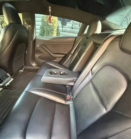 Черный Тесла Модель 3, объемом двигателя 0 л и пробегом 89 тыс. км за 15500 $, фото 6 на Automoto.ua