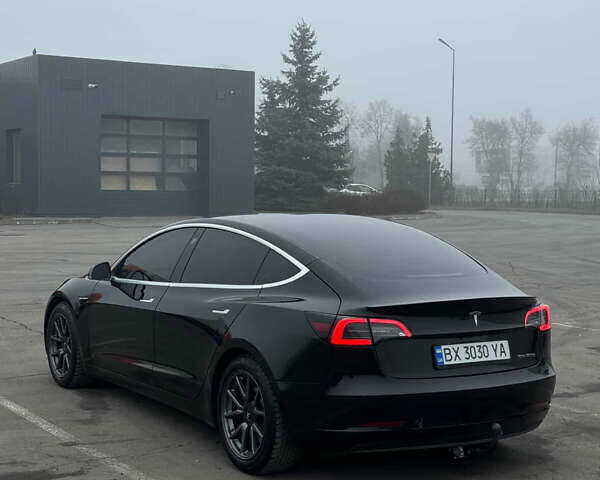Чорний Тесла Модель 3, об'ємом двигуна 0 л та пробігом 138 тис. км за 17300 $, фото 6 на Automoto.ua