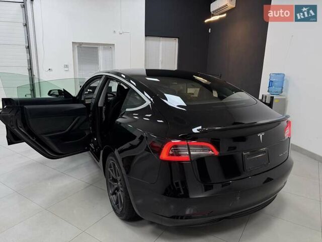 Чорний Тесла Модель 3, об'ємом двигуна 0 л та пробігом 88 тис. км за 12999 $, фото 2 на Automoto.ua
