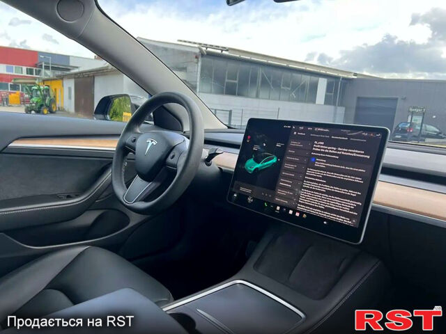Черный Тесла Модель 3, объемом двигателя 1 л и пробегом 94 тыс. км за 11600 $, фото 10 на Automoto.ua