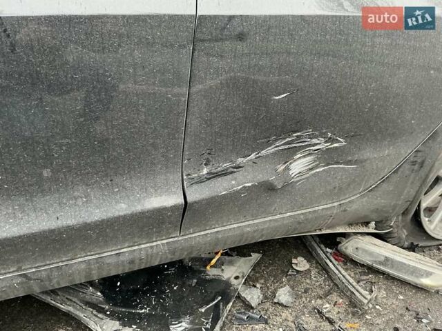 Черный Тесла Модель 3, объемом двигателя 0 л и пробегом 139 тыс. км за 11000 $, фото 13 на Automoto.ua