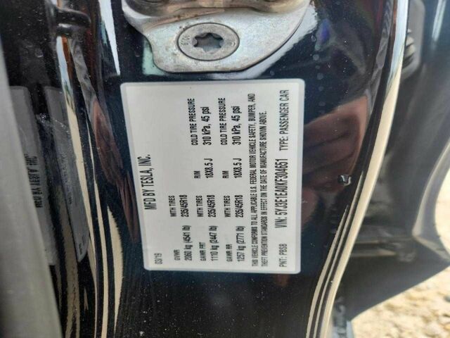 Чорний Тесла Модель 3, об'ємом двигуна 0 л та пробігом 38 тис. км за 11226 $, фото 11 на Automoto.ua
