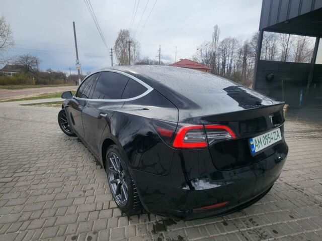 Чорний Тесла Модель 3, об'ємом двигуна 0 л та пробігом 127 тис. км за 14800 $, фото 3 на Automoto.ua