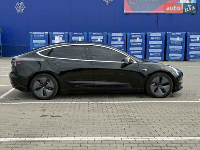 Тесла Модель 3 2019 в Нововолынск на Automoto.ua Черный Тесла Модель 3, объемом двигателя 0 л и пробегом 151 тыс. км за 16500 $, фото 12 на Automoto.ua