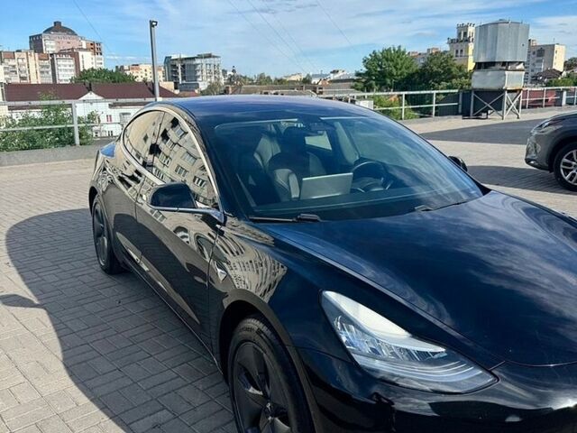 Чорний Тесла Модель 3, об'ємом двигуна 0 л та пробігом 63 тис. км за 15999 $, фото 2 на Automoto.ua