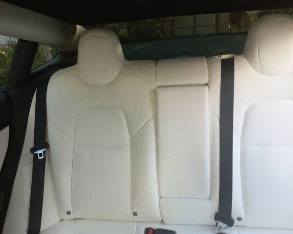 Черный Тесла Модель 3, объемом двигателя 0 л и пробегом 69 тыс. км за 13900 $, фото 17 на Automoto.ua