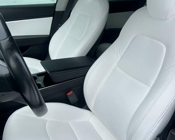 Черный Тесла Модель 3, объемом двигателя 0 л и пробегом 77 тыс. км за 12100 $, фото 9 на Automoto.ua