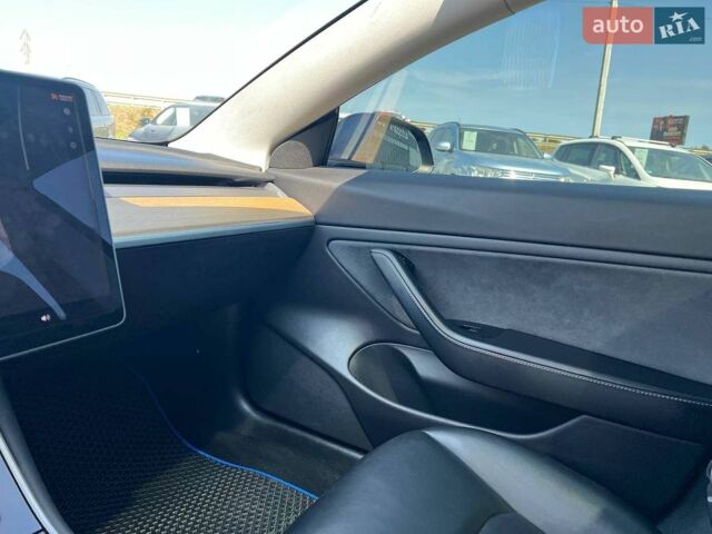 Чорний Тесла Модель 3, об'ємом двигуна 0 л та пробігом 181 тис. км за 14990 $, фото 33 на Automoto.ua