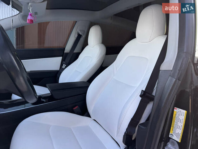 Чорний Тесла Модель 3, об'ємом двигуна 0 л та пробігом 77 тис. км за 14500 $, фото 24 на Automoto.ua