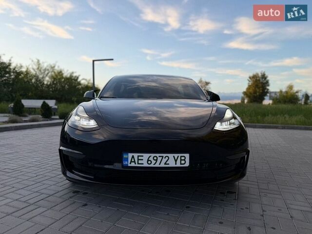 Черный Тесла Модель 3, объемом двигателя 0 л и пробегом 98 тыс. км за 17900 $, фото 3 на Automoto.ua