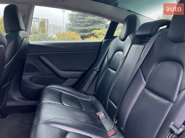 Черный Тесла Модель 3, объемом двигателя 0 л и пробегом 183 тыс. км за 17999 $, фото 20 на Automoto.ua