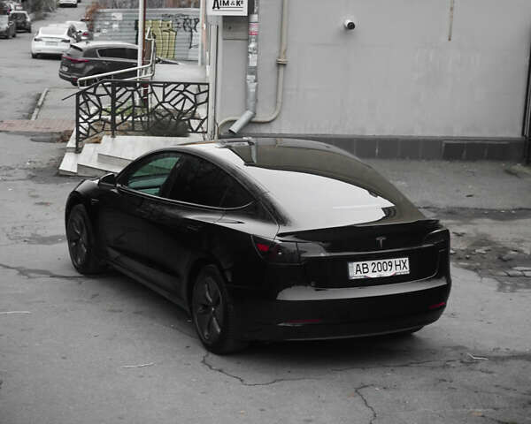 Черный Тесла Модель 3, объемом двигателя 0 л и пробегом 195 тыс. км за 19919 $, фото 4 на Automoto.ua
