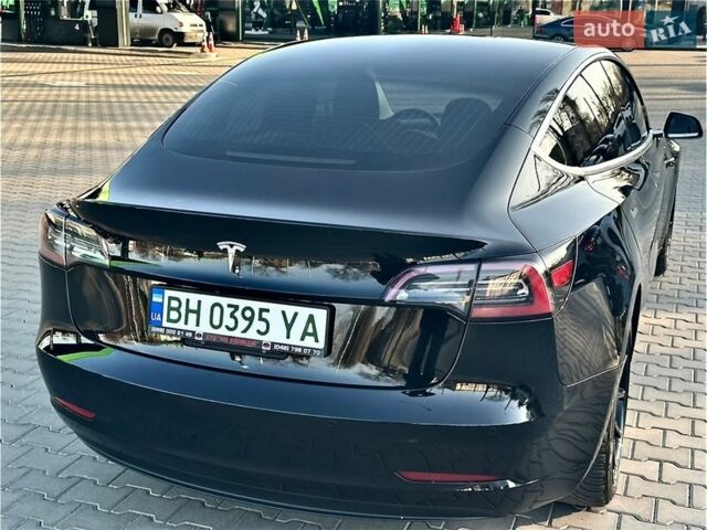 Черный Тесла Модель 3, объемом двигателя 0 л и пробегом 110 тыс. км за 15300 $, фото 10 на Automoto.ua