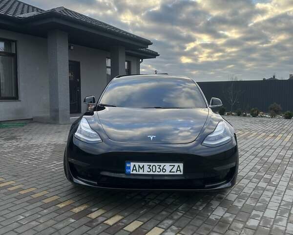 Черный Тесла Модель 3, объемом двигателя 0 л и пробегом 65 тыс. км за 19500 $, фото 1 на Automoto.ua