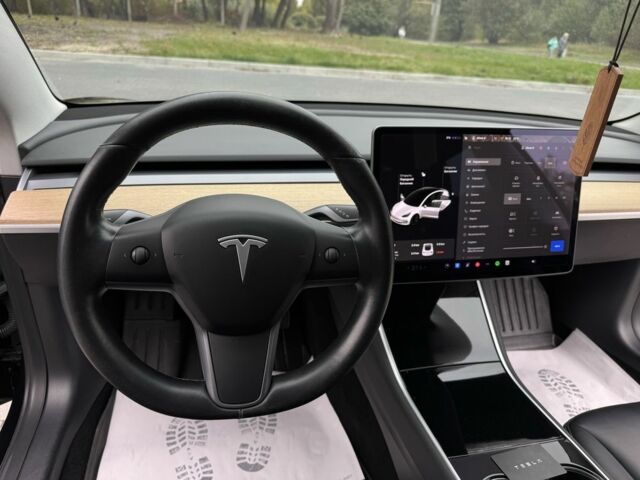 Тесла Модель 3 2019 у Луцьку на Automoto.ua Чорний Тесла Модель 3, об'ємом двигуна 1 л та пробігом 255 тис. км за 13800 $, фото 18 на Automoto.ua