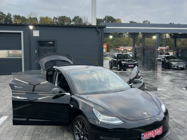 Черный Тесла Модель 3, объемом двигателя 0 л и пробегом 160 тыс. км за 16100 $, фото 5 на Automoto.ua