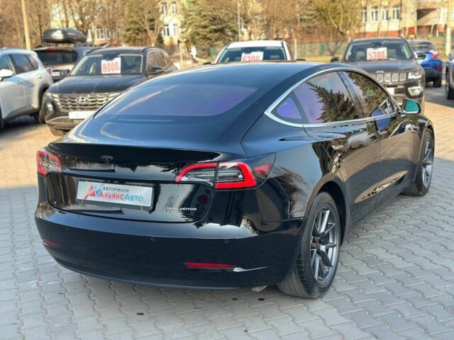 Чорний Тесла Модель 3, об'ємом двигуна 0 л та пробігом 81 тис. км за 22100 $, фото 6 на Automoto.ua