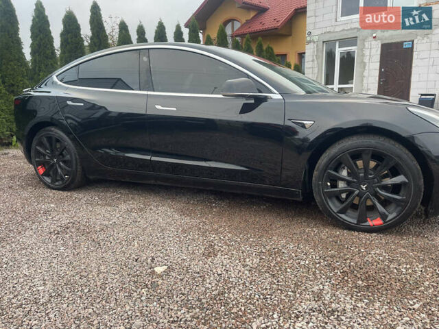 Чорний Тесла Модель 3, об'ємом двигуна 0 л та пробігом 140 тис. км за 13900 $, фото 4 на Automoto.ua