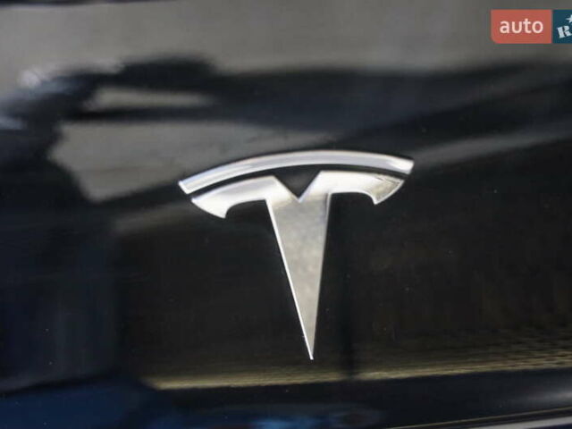 Чорний Тесла Модель 3, об'ємом двигуна 0 л та пробігом 163 тис. км за 15600 $, фото 10 на Automoto.ua