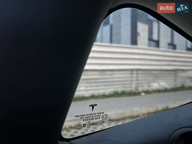 Черный Тесла Модель 3, объемом двигателя 0 л и пробегом 77 тыс. км за 20000 $, фото 55 на Automoto.ua