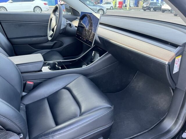 Черный Тесла Модель 3, объемом двигателя 0 л и пробегом 206 тыс. км за 18400 $, фото 13 на Automoto.ua