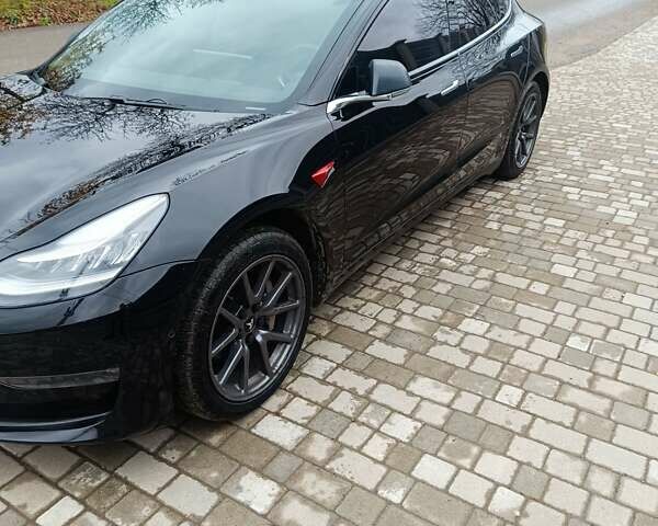 Чорний Тесла Модель 3, об'ємом двигуна 0 л та пробігом 145 тис. км за 15700 $, фото 13 на Automoto.ua