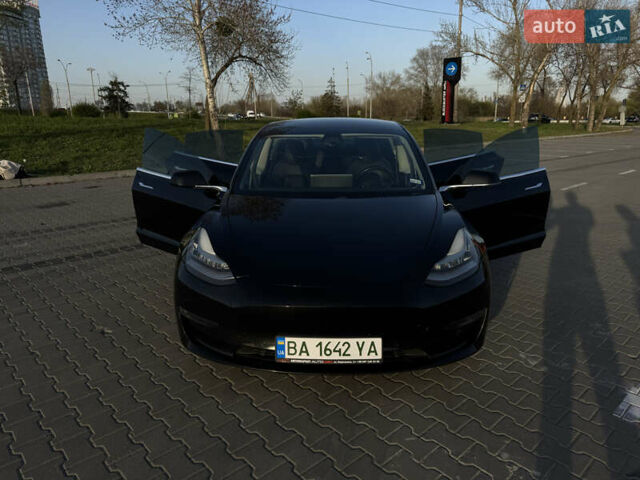 Чорний Тесла Модель 3, об'ємом двигуна 0 л та пробігом 127 тис. км за 18500 $, фото 1 на Automoto.ua