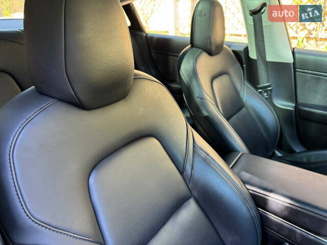 Черный Тесла Модель 3, объемом двигателя 0 л и пробегом 116 тыс. км за 18900 $, фото 16 на Automoto.ua