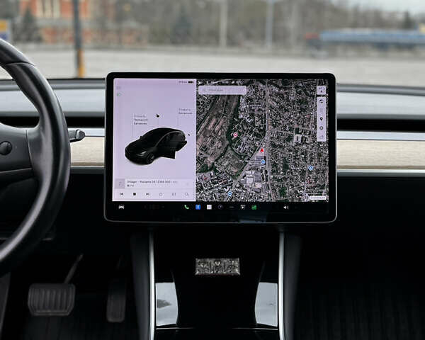 Чорний Тесла Модель 3, об'ємом двигуна 0 л та пробігом 127 тис. км за 16500 $, фото 6 на Automoto.ua