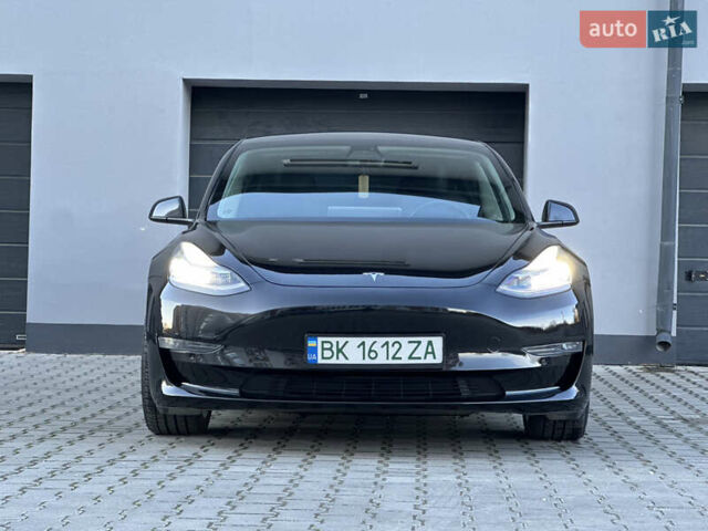 Черный Тесла Модель 3, объемом двигателя 0 л и пробегом 121 тыс. км за 19400 $, фото 6 на Automoto.ua