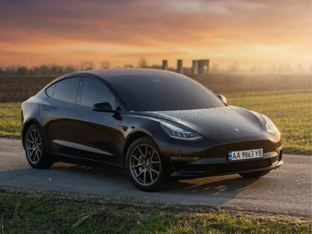 Чорний Тесла Модель 3, об'ємом двигуна 0 л та пробігом 161 тис. км за 16700 $, фото 4 на Automoto.ua